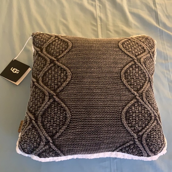 ugg boulder square throw pillow